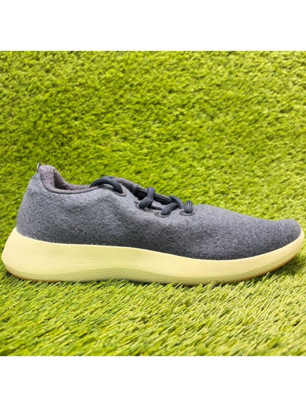 Allbirds Wool Runner Mizzles Womens Size 10 Blue Athletic Running Shoes Sneakers